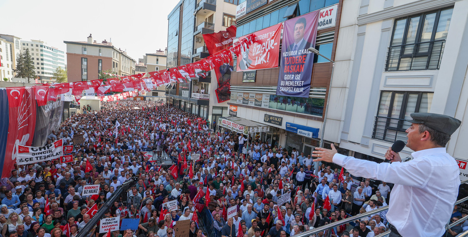 Cumhuriyet Halk Partisi Genel Başkanı Özgür Özel: “Bu Millet Yedi Düvele Diz Çökmedi Tayyip Erdoğan, Sana Da Çökmeyecek”