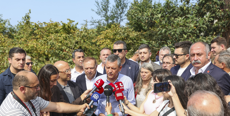 CHP Lideri Özgür Özel: “Altan Öymen’in Yeri Dolmaz; Çok Özleyeceğiz, Tüm Türkiye’nin Başı Sağ Olsun”