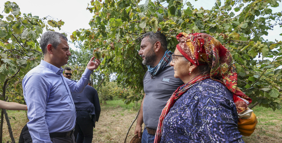 Cumhuriyet Halk Partisi Genel Başkanı Özgür Özel, Trabzon'da...