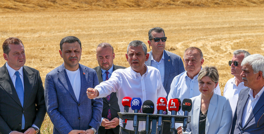 CHP Lideri Özgür Özel: “Cumhuriyet Halk Partisi, İftira Atılan Arkadaşlarına Zulme Asla Sessiz Kalmaz”