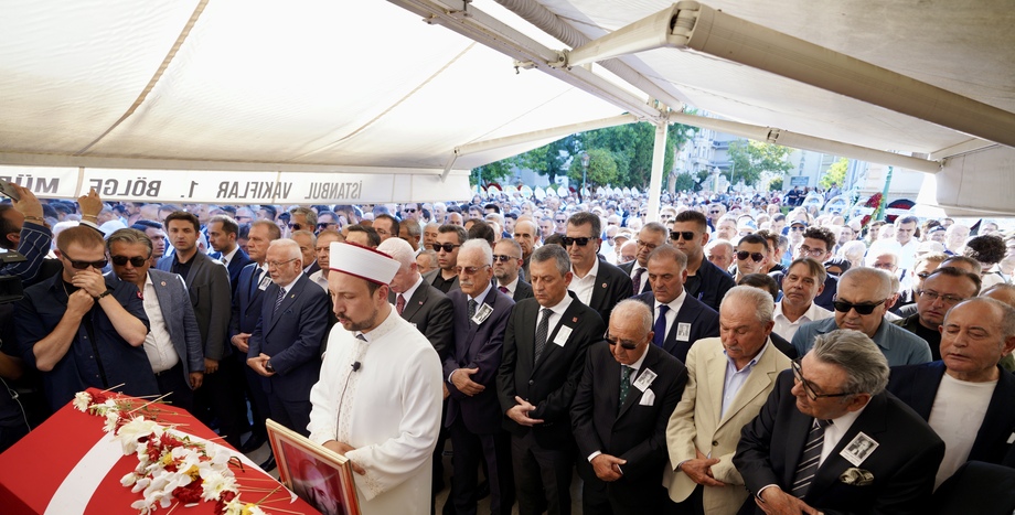 Genel Başkanımız Altan Öymen Son Yolculuğuna Uğurlandı... 