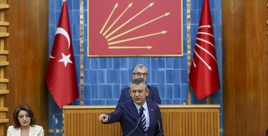 CHP Genel Başkanı Özgür Özel: “56 Öğretmenin 30 Yıllık Emeğini, İstanbul Cumhuriyet Başsavcısının Keyfine Ödediler”