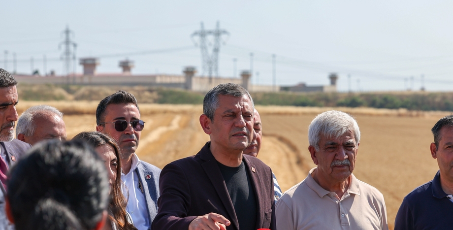 CHP Genel Başkanı Özgür Özel: “Yarın Adana, Cuma Antalya, Cumartesi Malatya, Pazar Adıyaman’dayız”
