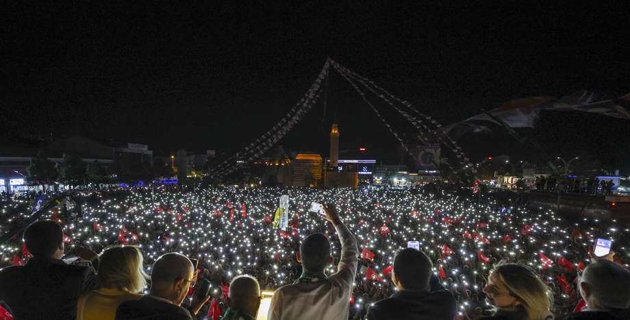 CHP Lideri Özgür Özel: “Bu Millet Erdoğan’ı Nasıl Götüreceğini, Yerine Nasıl Bir Cumhurbaşkanı Getireceğini Biliyor”