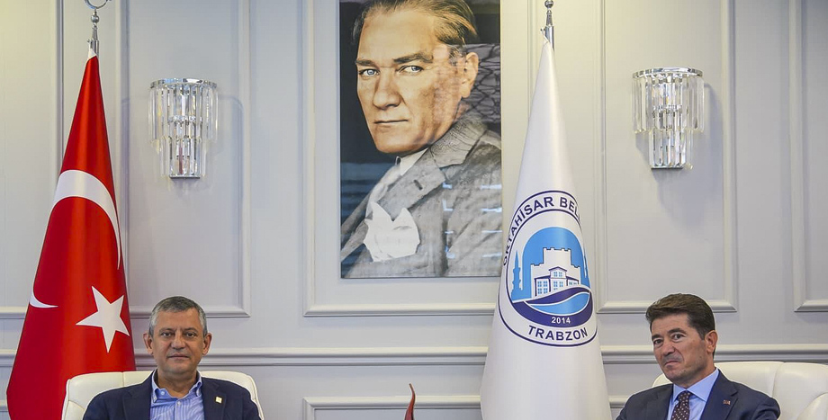 CHP Lideri Özgür Özel Trabzon Ortahisar’da: “Erdoğan Yenilmez Değil Ama Ekrem İmamoğlu Yenilmez”