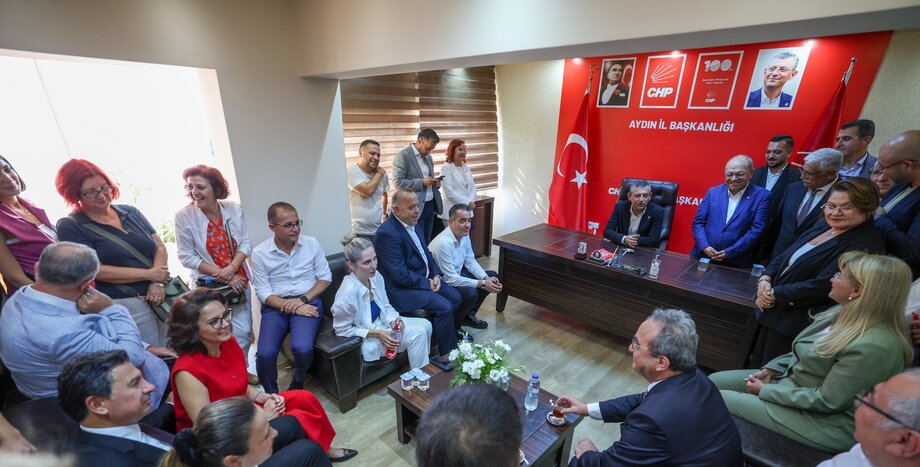 Cumhuriyet Halk Partisi Genel Başkanı Özgür Özel, Aydın'da....
