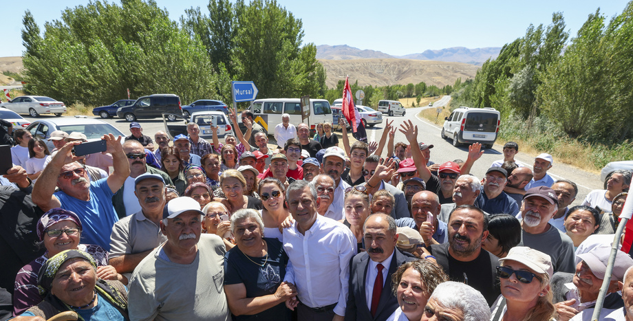 Cumhuriyet Halk Partisi Genel Başkanı Özgür Özel, Sivas'ta...