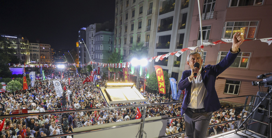 CHP Lideri Özel: İBB Başkanı İken 24 Asgari Ücret Ekstrayı Alacaksın; Sonra Ekrem Başkan’a, İnan Güney’e Kara Çalacaksın
