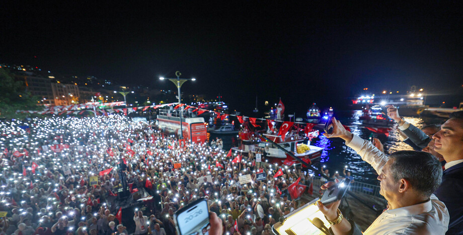 CHP Lideri Özgür Özel: “Dokuz Değil 99 Operasyon Yapsan, 50 Değil 550 Miting Yapacağız; Sana Boyun Eğmeyeceğiz”