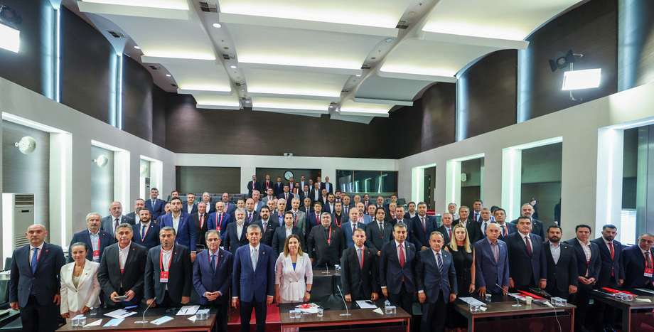 CHP Genel Başkanı Özgür Özel, İl Başkanları Toplantısına Başkanlık Etti