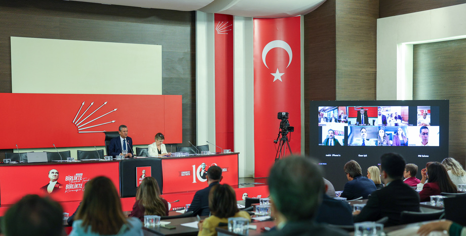 Cumhuriyet Halk Partisi Genel Başkanı Özgür Özel, CHP Parti Meclisi Toplantısına Başkanlık Etti