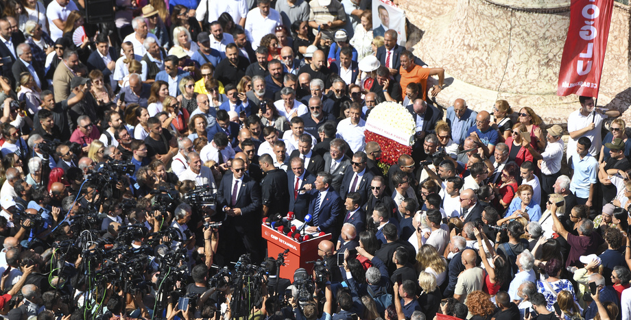 CHP Lideri Özgür Özel: “Bu Partiye Zarar Vermek İsteyen, 'Bir Karından Doğduğum Kardeşim Olsa' Affetmem, Affetmeyeceğim”