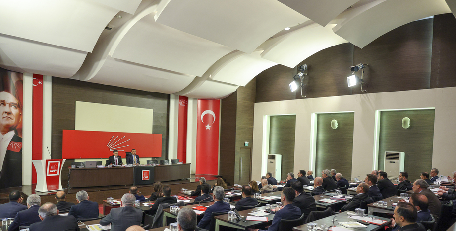 Cumhuriyet Halk Partisi Genel Başkanı Özgür Özel, İl Başkanları Toplantısına Başkanlık Etti