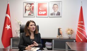 Gökçe Gökçen İstanbul iddianamesi,Mehmet Pehlivan tutuklama,Adem Soytekin itirafçı,İstanbul 40. Ağır Ceza Mahkemesi,tutukluluk incelemesi CMK 108,savunma hakkı ve avukatlık mesleği,gizli tanık ifadeleri,hukuksuz iddianame eleştirisi,siyasi yargılama,Ekrem İmamoğlu davası son durum,Cumhurbaşkanı adayına iftira,25.1 milyon yurttaşın iradesi,CHP kurultayı ve sloganlar,itibar suikastı,siyasi yasak davası CHP,Ekrem İmamoğlu adaylık süreci,CHP Hukuk Politikaları Genel Başkan Yardımcısı,Gökçe Gökçen basın açıklaması