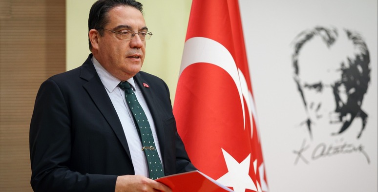 Yankı Bağcıoğlu Divanhane açıklaması,CHP Milli Savunma Politikaları,denizcilik tarihi müzesi önerisi,kültürel mirasın korunması,CHP denizcilik vizyonu,Yankı Bağcıoğlu basın açıklaması,Divanhane Binası,Kasımpaşa Divanhane,Bahriye Nezareti binası,Kuzey Deniz Saha Komutanlığı,Cezayirli Gazi Hasan Paşa mirası,İstanbul denizcilik tarihi,Osmanlı bahriyesi hafızası,Haliç yapılaşma eleştirileri,tarihi binaların otele dönüştürülmesi,İstanbul kültürel miras davaları,denizcilik mirası ve kurumsal devamlılık,Divanhane restorasyon tartışmaları