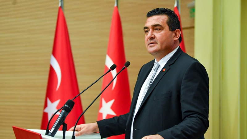 Ulaş Karasu,CHP,sendikalaşma verileri,Çalışma ve Sosyal Güvenlik Bakanlığı,işçi hakları,sendikal örgütlenme,özel sektör sendika oranı,kamu sendikalaşma oranı,toplu iş sözleşmesi,işkolu barajı,metal işkolu,emek sömürüsü,güvencesiz çalışma,sendikasızlaştırma politikası,iş güvencesi,CHP emek büroları,AKP ekonomi eleştirisi,Türkiye sendikalaşma oranları 2026,özel sektör sendikalaşma oranı,işçi hakları ve sendikalar,toplu iş sözleşmesi engelleri,güvencesiz çalışma hayatı