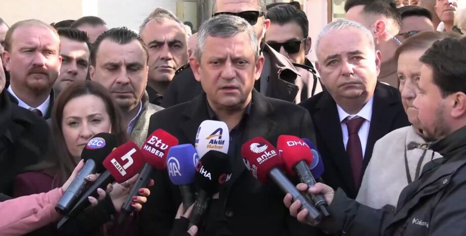 CHP Lideri Özgür Özel: "Kim Filistin İçin Ses Çıkarmak İstiyorsa İzin Versinler Ama İkili Uygulama Doğru Değil"