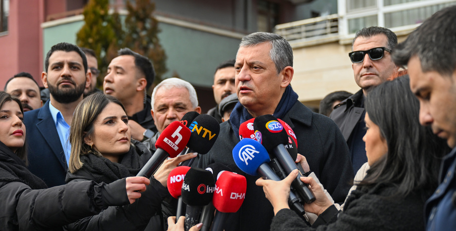 CHP Lideri Özgür Özel: “Uğur Mumcu Cinayetinde Çekilmeyen Tuğlalardan Halen Daha Karşımızda Bir Duvar Örülüdür”