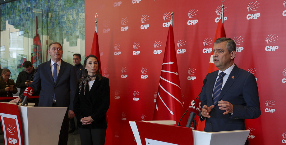 CHP Lideri Özgür Özel: “Burada Bir Türk, Bir Arap, Bir Kürt Var; Bizim Siyasetimiz Düşmanlık Üretmez”