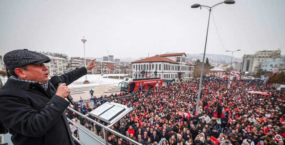 Özgür Özel,CHP,Çankırı Mitingi,Erken Seçim,Millet İradesine Sahip Çıkıyor,Siyaset Haberleri,3 Ocak 2026,Özgür Özel Çankırı Mitinginde Erken Seçim Tarihi Verdi,Geçim Yoksa Seçim Var,Ekrem İmamoğlu ve Hukuki Süreçler,Tarım ve Göç Vurgusu,CHP Erken Seçim Çağrısı 2026