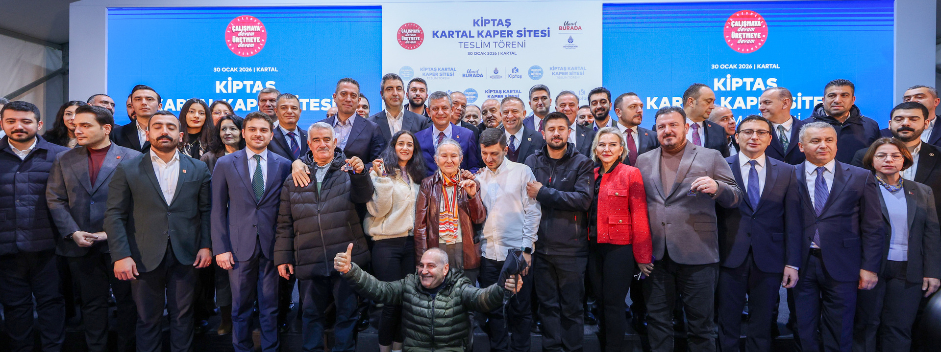 Özgür Özel kentsel dönüşüm açıklaması,KİPTAŞ Kaper Sitesi anahtar teslimi,İstanbul yenileniyor projesi,KİPTAŞ kentsel dönüşüm modeli,kooperatifçilik modeli konut,depreme dayanıklı yapılaşma İstanbul,Özgür Özel erken seçim çağrısı,Ekrem İmamoğlu İstanbul projeleri,Murat Kurum kentsel dönüşüm eleştirisi,Tayfun Kahraman kentsel dönüşüm emeği,CHP sosyal belediyecilik örnekleri,İstanbul metro dünya rekoru,Anne Kart uygulaması,Kent Lokantaları sayısı,CHP belediyeleri kreş projeleri,Halk Mandıra uygun fiyatlı et