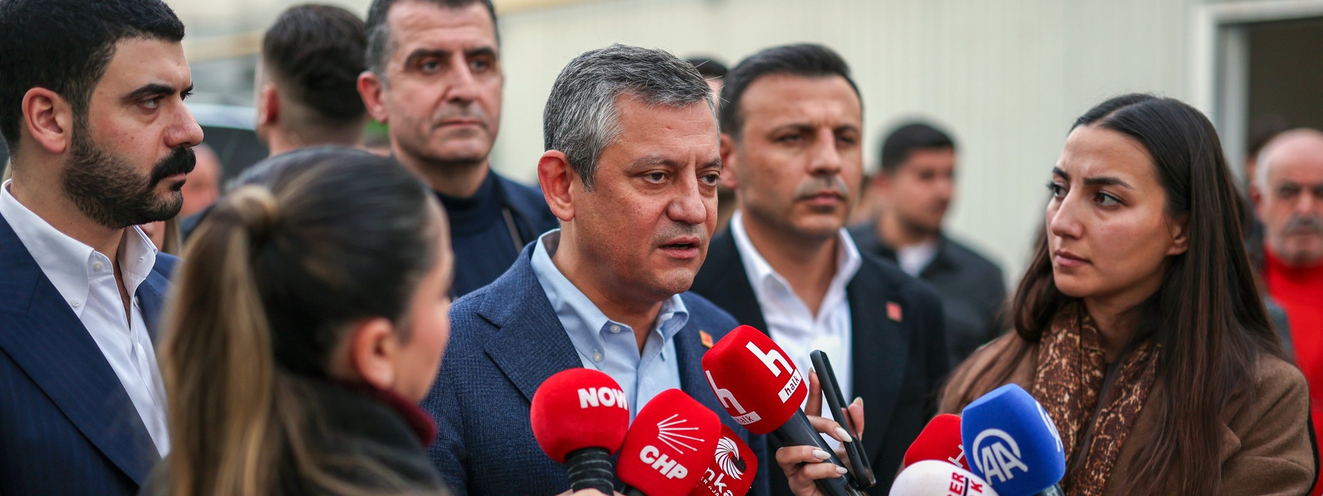 Özgür Özel Tayfun Kahraman ziyareti,Tayfun Kahraman sağlık durumu,Gezi tutukluları son durum,MS hastası Tayfun Kahraman, 13. Ağır Ceza Mahkemesi Anayasa ihlali,Ekrem İmamoğlu,Silivri Cezaevi,Özgür Özel iç cephe açıklaması