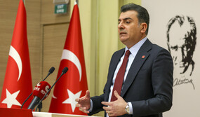 CHP Sözcüsü Zeynel Emre,Trump,Maduro Türkiye açıklaması,Özgür Özel meşruiyet tartışması,19 Mart sivil darbesi,Zeynel Emre meşruiyet açıklaması,CHP Dış Politika