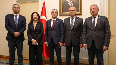 Gökhan Günaydın,Gül Çiftci,Serkan Ocak,CHP,Yeni Yol,İyi Parti,DEM Parti,CHP emekli maaşı düzenlemesi talebi,adalet ve demokrasi,CHP kapatma davası fezlekesi tepki,Ekrem İmamoğlu davaları hakim değişikliği,Suriye Halep gelişmeleri CHP