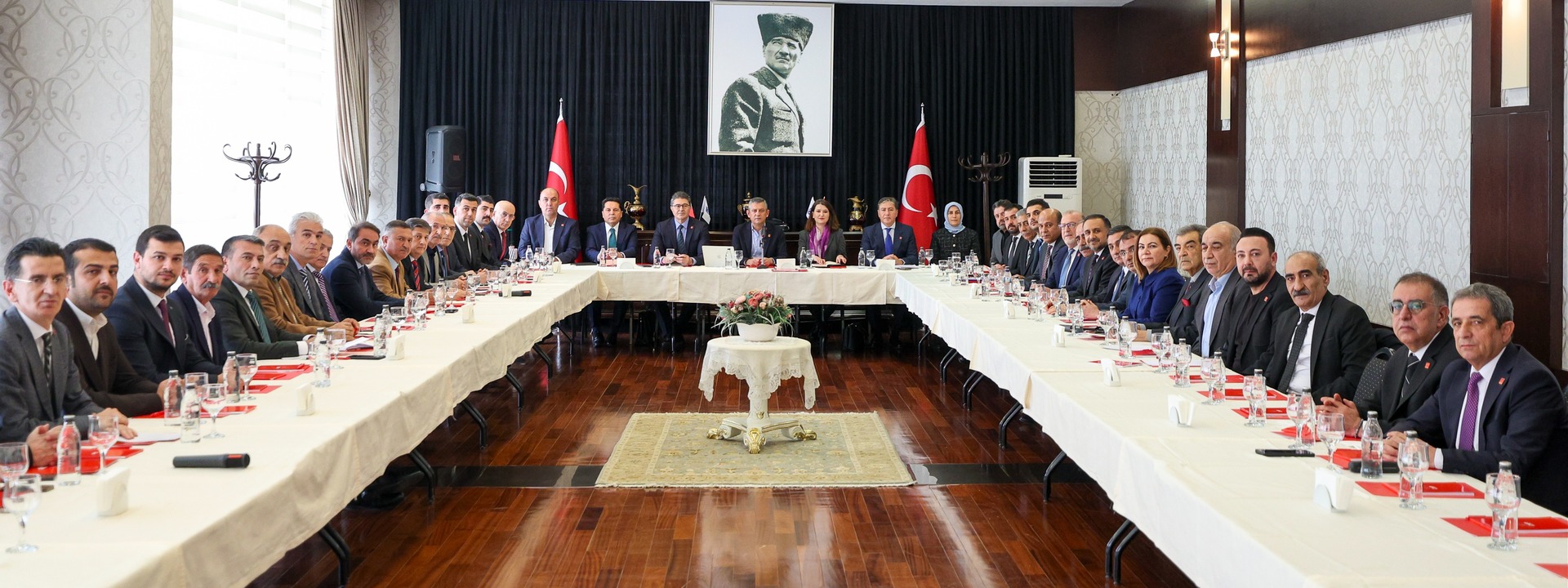 Cumhuriyet Halk Partisi ,Genel Başkan Özgür Özel,Doğu Güneydoğu İl Başkanları,Kanaat Önderleri ,Ankara,Mogan 