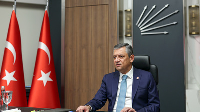 CHP Meclis nöbeti,Özgür Özel emekli açıklaması,2026 erken seçim çağrısı,Meclis'i terk etmeme eylemi,geçiş garantisi maliyeti,CHP bütçe eleştirisi