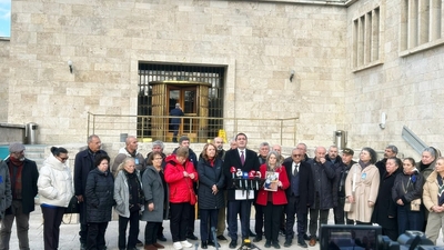 Ulaş Karasu emekli maaşları açıklaması,CHP Meclis nöbeti eylemi,emekli maaşı zammı tepkisi,en düşük emekli maaşı 2026,39 bin TL asgari ücret talebi,CHP İşçi ve Memur Sendikaları Genel Başkan Yardımcısı,KESK,Tüm Yerel Sen,Tüm Emeklilerin Sendikası 2021,DİSK Dev Emekli-Sen,Tüm Emeklilerin Sendikası,Bağımsız Emekliler Sendikası,Emekli Meclisleri Sendikası,Staj ve Çıraklık Mağdurları Federasyonu,Emeklilikte Adalet Derneği,EYT Derneği