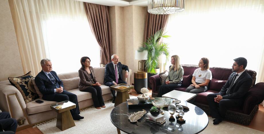 CHP Genel Başkanı Kemal Kılıçdaroğlu, Abdullah Özyiğit’in Ailesini Ziyaret Etti