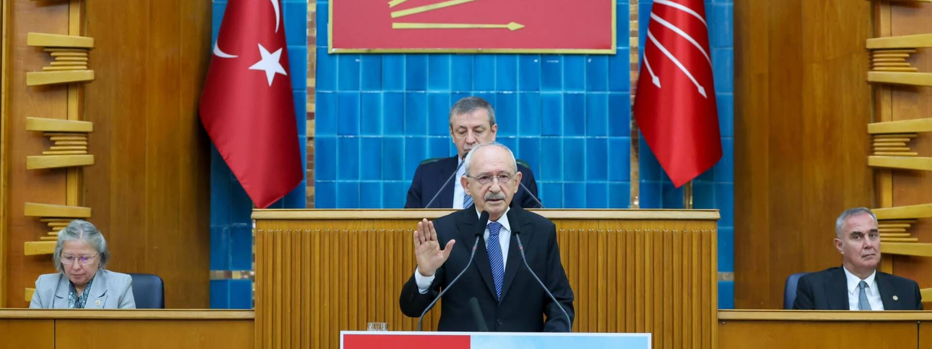 Kemal Kılıçdaroğlu TBMM CHP grup toplantısı,fon vurgunu mağdurları,Kayseri Orta Anadolu Mensucat Fabrikası kapanması,Mekke Anlaşması ,Semaye Piyasası Kurulu,Takasbank,BDDK,Siyasetçiyle bürokrat milleti soyuyor,Çiftçi icralık,icra borçları 27 milyar lira,çiftçinin alacağı 604 milyar lira,Bu düzende çark çalışmaz