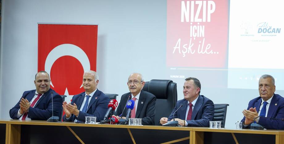 CHP Lideri Kemal Kılıçdaroğlu Nizip Belediyesi'ni Ziyaret Etti: "Hesap Vermek Siyasetçinin Namusudur"