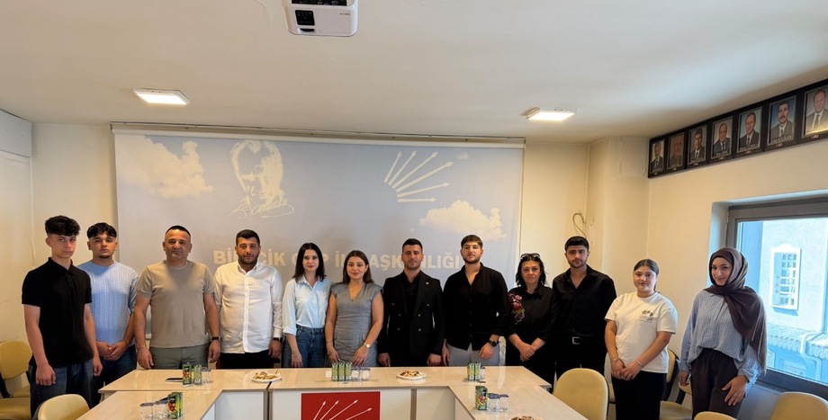 CHP Gençlik Kolları Genel Başkanı Berfin Karan’dan Bilecik Ziyareti!