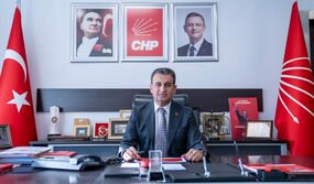 Burhanettin Bulut,Ankara yaşam maliyeti,Ankara ortalama kira 2026,asgari ücret erimesi,CHP ekonomi açıklaması,barınma krizi,gecim derdi,Ankara'da 4 kişilik ailenin aylık masrafı,hiçbir şey yemeden yaşamanın maliyeti,asgari ücret kira karşılaştırması 2026,emekli maaşı kira yetmiyor,Türkiye barınma krizi ve sosyal konut,kredi kartı ve borç sarmalı ekonomi,Merkez Bankası kira verileri,doğalgaz ve elektrik faturaları,ulaşım giderleri Ankara,insan onuruna yaraşır yaşam hakkı,enflasyon masalı,iflas eden ekonomi politikası
