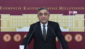 Sezgin Tanrıkulu,Mehmet Şimşek,köprü özelleştirmesi,otoyol satışı,Hazine garantileri,kamu maliyesi,bütçe açığı,döviz bazlı yükümlülük,Köprü ve otoyolların özelleştirilmesi kamu zararı mı?,Sezgin Tanrıkulu Mehmet Şimşek soru önergesi tam metni,Hazine geçiş garantisi maliyeti 2026,otoyol özelleştirmelerinde kur riski analizi,Sayıştay köprü özelleştirme görüşü,Net bugünkü değer (NPV),koşullu yükümlülük (contingent liability),Orta Vadeli Program (OVP),borç stoku analizi,özelleştirme gelirleri bütçe etkisi