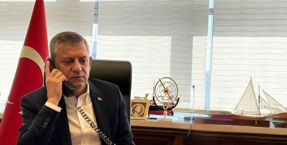 CHP Genel Başkanı Özgür Özel, Gazeteci Alican Uludağ’ın Eşi Kıymet Uludağ ile Görüştü