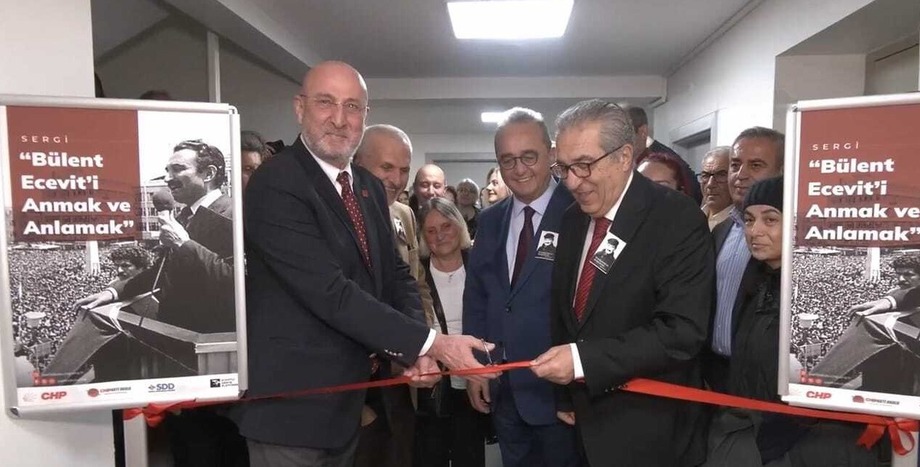 "Bülent Ecevit'i Anmak ve Anlamak" Başlıklı Sergi ve Söyleşimizi Gerçekleştirdik