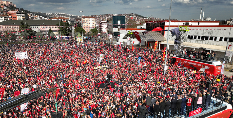 CHP Lideri Özgür Özel: Parayı Lidyalılar Buldu, Erdoğan da Vergiden Vergi Almayı İcat Etti; Onu Emekli Etmeye Kararlıyız