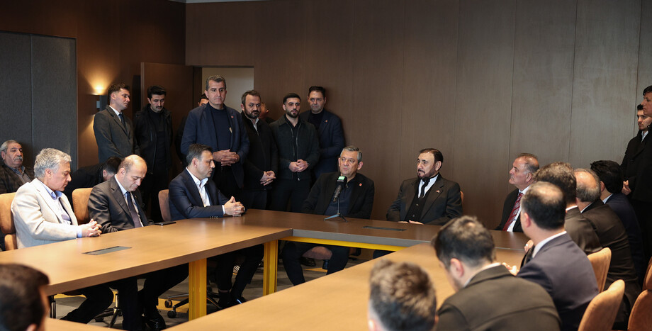 CHP Genel Başkanı Özgür Özel'den Selahattin Özgündüz’e Taziye Ziyareti