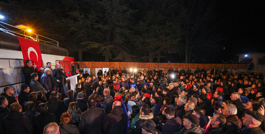 CHP Lideri Özgür Özel: “Tanju Bu Memleketin ve Atatürk’ün Partisinin Evladıdır, Yalnız Değildir, Sahipsiz Değildir”