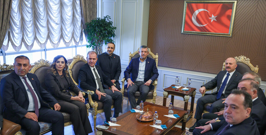 CHP Lideri Özgür Özel, Adıyaman Valisi Osman Varol ve Adıyaman Belediye Başkanı Abdurrahman Tutdere’yi Ziyaret Etti