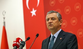 Özgür Özel,yargıya güven oranı,bağımsız yargı,CHP,Ekrem İmamoğlu,Cumhurbaşkanlığı Aday Ofisi,HSK reformu,Borç yapılandırma,Et krizi,Ekrem İmamoğlu siyasi operasyon açıklaması,KOBİ’lere borç yapılandırma müjdesi,Ucuz et için ıslah programı CHP,Gümrük Birliği güncellemesi ve AB tam üyelik,Konkordato ve icra dosyası sayıları 2025,dalet politikaları,bağımsız mahkemeler,liyakatli yargı,serbest ticaret anlaşmaları,hayvancılık destekleri,asgari ücret alım gücü,Sosyalist Enternasyonal,demokratik hukuk devleti