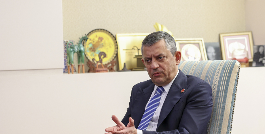 Özgür Özel,CHP İran açıklaması,ABD İsrail İran saldırısı,bölgesel savaş uyarısı,uluslararası hukuk,itidal ve sağduyu çağrısı,diplomasi masası,Özgür Özel İran saldırısı hakkında ne dedi?,CHP'nin dış politika ve bölge güvenliği tutumu,Uluslararası hukuka dayalı dünya düzeni ve CHP,Bölgesel istikrarsızlığa karşı CHP’nin 7 maddelik görüşü,İran’ın geleceğine kim karar vermeli Özgür Özel