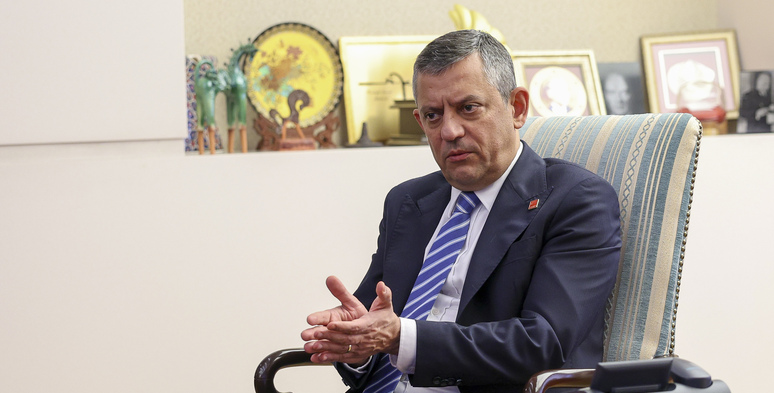 Özgür Özel,CHP İran açıklaması,ABD İsrail İran saldırısı,bölgesel savaş uyarısı,uluslararası hukuk,itidal ve sağduyu çağrısı,diplomasi masası,Özgür Özel İran saldırısı hakkında ne dedi?,CHP'nin dış politika ve bölge güvenliği tutumu,Uluslararası hukuka dayalı dünya düzeni ve CHP,Bölgesel istikrarsızlığa karşı CHP’nin 7 maddelik görüşü,İran’ın geleceğine kim karar vermeli Özgür Özel