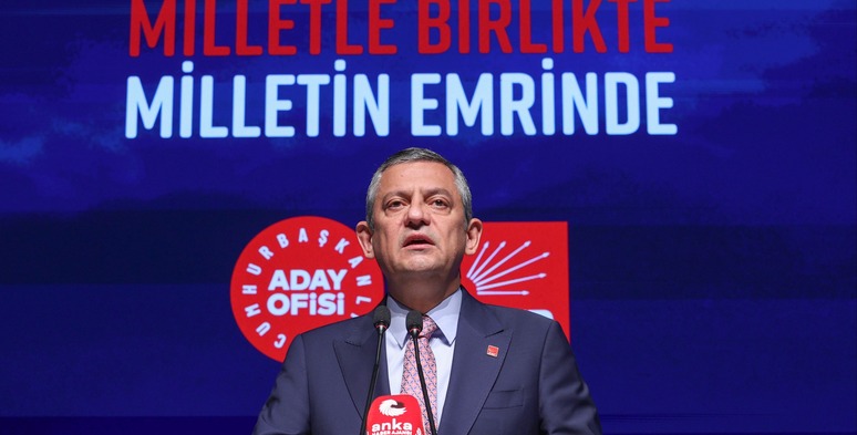 Özgür Özel,CHP,Parlamenter Demokrasi, Cumhurbaşkanlığı Aday Ofisi, Türkiye İttifakı,Vergi Reformu,Adalet Reformu, Ekrem İmamoğlu Silivri,Güçlü Meclis ve parlamenter sistem,Kuvvetler ayrılığı anayasal düzen,Sivil darbe ve ara rejim eleştirisi,Bağımsız yargı reformu paketi,AYM ve AİHM kararlarına uyum sözü,Dolaylı vergi oranlarının düşürülmesi,Adil vergi sistemi reformu,Emekli maaşı asgari ücret eşitleme,Bayram ikramiyesi asgari ücret vaadi,Doğalgaz ve elektrik faturası desteği,ÖTV’siz tırnak makası ve ev aletleri,Temel Vatandaşlık Geliri nedir?,Ücretsiz okul yemeği ve su vaadi,Kamuda mülakatın kaldırılması,Kiralık sosyal konut projesi TOKİ,İstanbul Sözleşmesi’ne geri dönüş,Öğretmen ve sağlık çalışanı atamaları,Alım garantili tarım modeli,Çiftçi mazotundan verginin kaldırılması,Çiftçi borç faizlerinin silinmesi,Türkiye Planlama Teşkilatı'nın kurulması,Avrupa Birliği tam üyelik ve vizesiz Avrupa,İran saldırısı CHP tutumu,Savunma sanayi personel hakları,Astsubay ve binbaşı makam tazminatı,"CHP iktidarında emekli maaşları ne kadar olacak?","Temel vatandaşlık geliri kimlere verilecek?","Özgür Özel 2 Mart konuşması tam metni","Ekrem İmamoğlu aday olabilecek mi?"