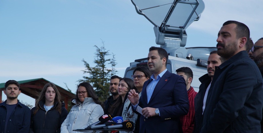 Sosyalist Enternasyonal Gençlik Örgütü'nden Silivri’ye Dayanışma Ziyareti… Cem Aydın: Direnişimize, Mücadelemize Devam Ediyoruz