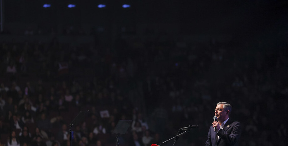 CHP Lideri Özgür Özel: “Susanlara Soruyorum: Sözünüzü, Sazınızı Duvara Mı Asacaksınız”