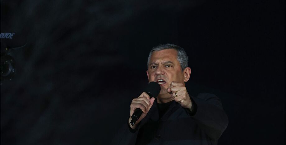 Özgür Özel,Erken Seçim,Hatay Füze,Fatmanur Çelik,Köprü Satışı,Ekrem İmamoğlu,Mithat Bülent Özmen,Tanju Özcan,Rıza Akpolat,Resul Emrah Şahan,Hakan Bahçetepe,İnan Güney,Hasan Mutlu,Tonguç Çoban,Hatay Füze Hadisesi,NATO Hava Savunma,S400 Hangarda,F35 ve F16,İran İsrail Gerilimi,Pedro Sanchez Mektup,Hakan Fidan Eleştirisi,Liyakatsiz Büyükelçiler,Hürmüz Boğazı Petrol,En Düşük Emekli Maaşı 2026,Bayram İkramiyesi,Köprü ve Otoyol Satışı,Açlık Sınırı 32 Bin Lira,Fatmanur Çelik ve Hifa İkra,Okul Güvenliği Uzman Çavuşlar,Okul Temizlik Sorunu,Kadın Cinayetleri,Tarikat ve Cemaat Koruması,Millet İradesine Sahip Çıkıyor,Eyüpsultan Mitingi,,19 Mart Darbesi,Hodri Meydan